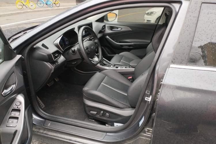 Used Hyundai Lafesta 2019 280TGDi Smart Edition China VI Standard Driver Seat