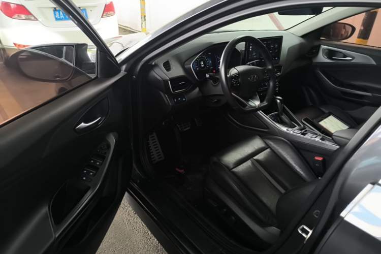 Used Hyundai Lafesta 2019 280TGDi Smart Edition China VI Standard Driver Seat