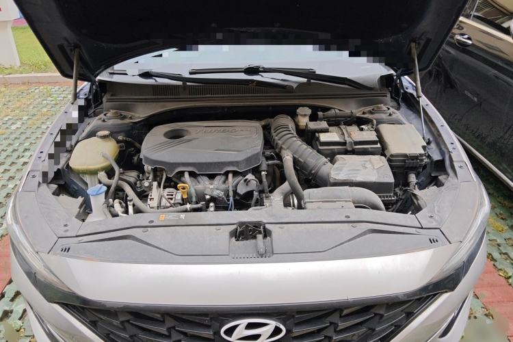 Used Hyundai Lafesta 2019 280TGDi Smart Speed Version China VI Standard Engine Bay