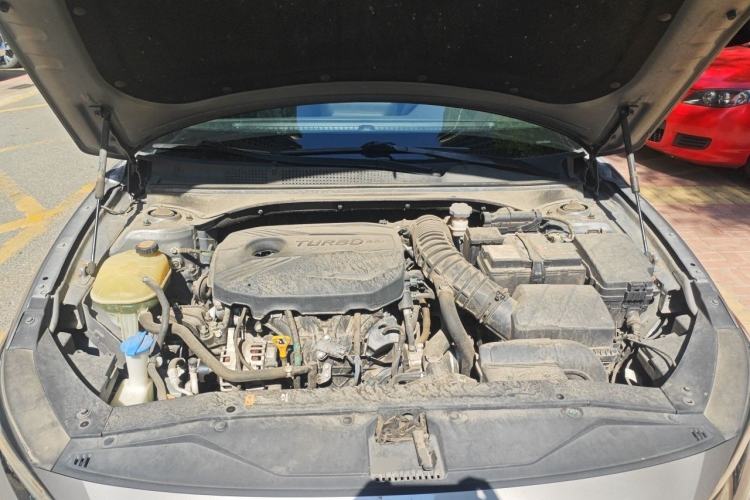 Used Hyundai Lafesta 2019 280TGDi Smart Edition China VI Standard Engine Bay