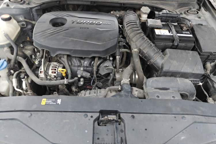 Used Hyundai Lafesta 2019 280TGDi Smart Speed Version China VI Standard Engine Bay