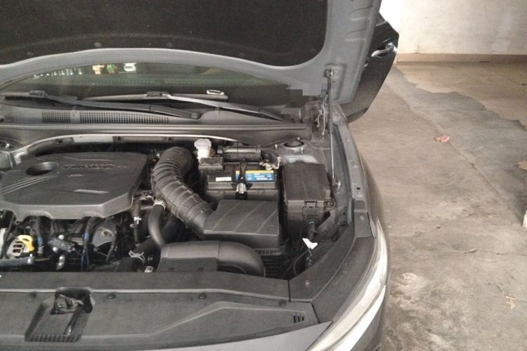 Used Hyundai Lafesta 2019 280TGDi Smart Speed Version China VI Standard Engine Bay Left