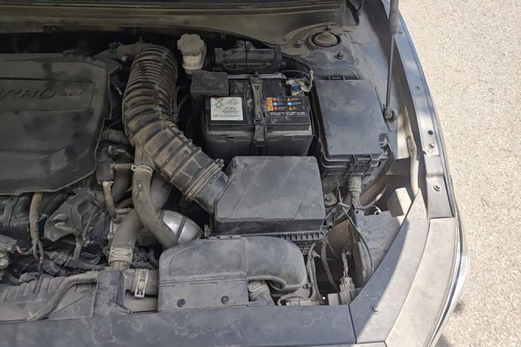 Used Hyundai Lafesta 2019 280TGDi Smart Speed Version China VI Standard Engine Bay Left