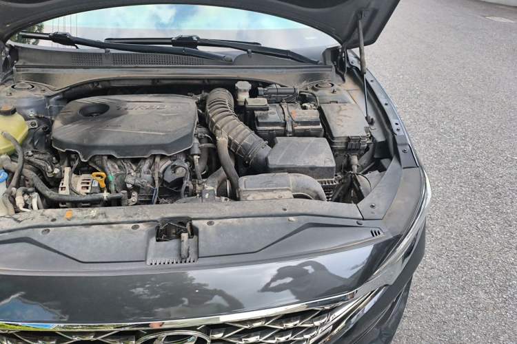 Used Hyundai Lafesta 2019 280TGDi Smart Speed Version China VI Standard Engine Bay Left