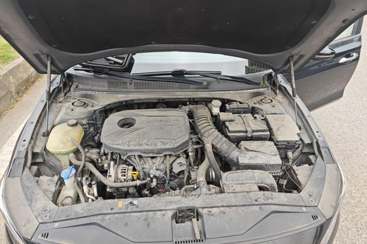 Used Hyundai Lafesta 2019 280TGDi Smart Edition China VI Standard Engine Bay