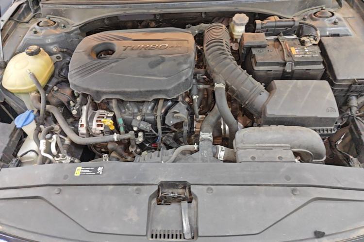 Used Hyundai Lafesta 2019 280TGDi Smart Edition China VI Standard Engine Bay
