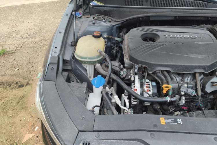 Used Hyundai Lafesta 2019 280TGDi Smart Edition China VI Standard Engine Bay Right