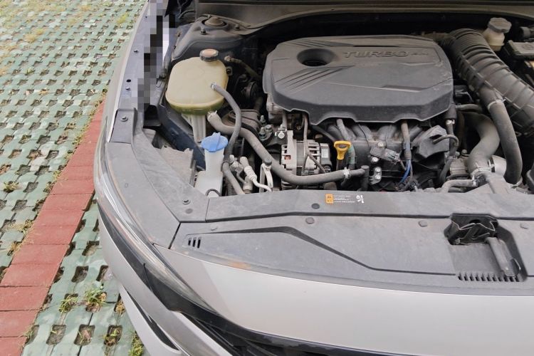 Used Hyundai Lafesta 2019 280TGDi Smart Speed Version China VI Standard Engine Bay Right