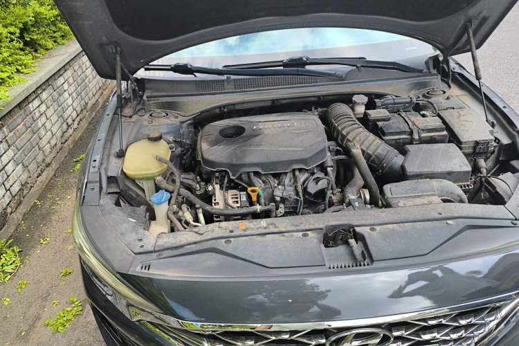Used Hyundai Lafesta 2019 280TGDi Smart Speed Version China VI Standard Engine Bay Right