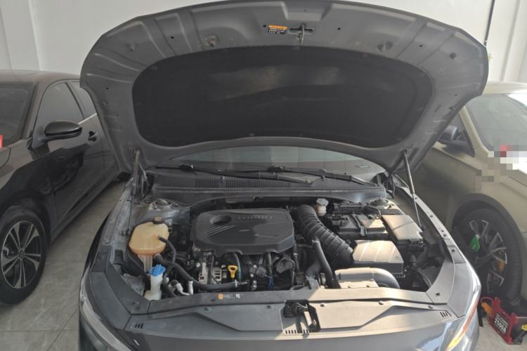 Used Hyundai Lafesta 2019 280TGDi Sport Edition China VI Engine Bay