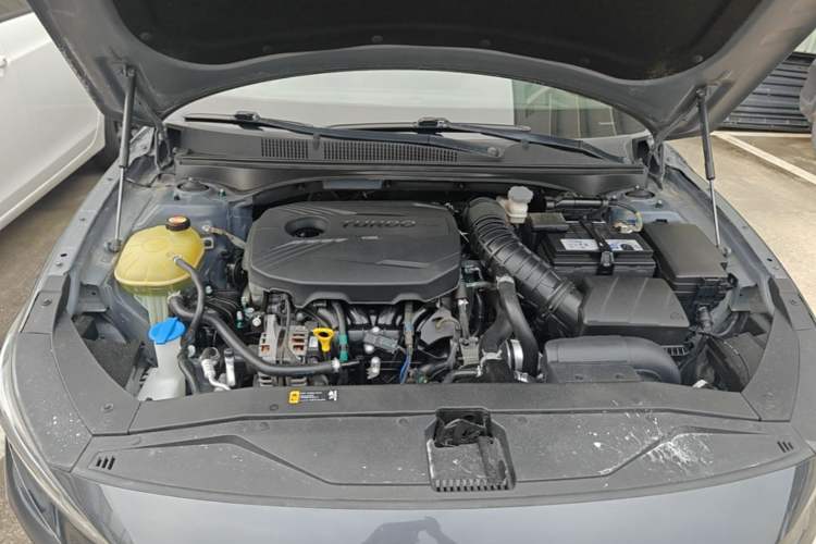 Used Hyundai Lafesta 2019 280TGDi Sport Edition China VI Engine Bay