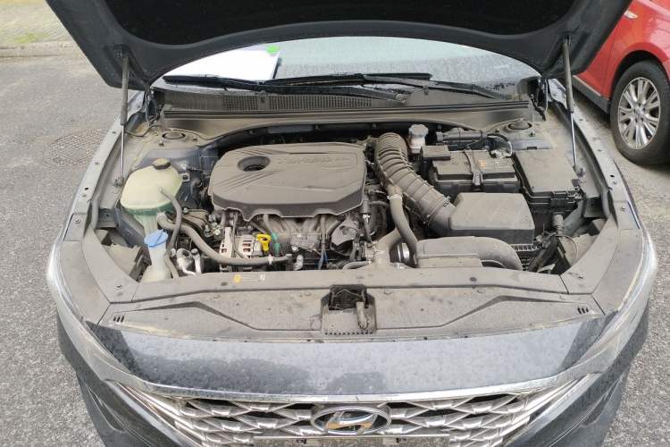 Used Hyundai Lafesta 2019 280TGDi Smart Edition China VI Standard Engine Bay