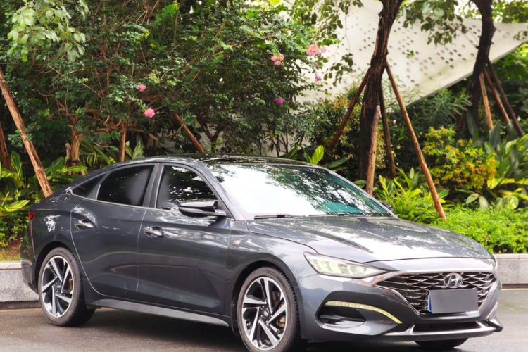 Used Hyundai Lafesta 2019 280TGDi Prestige Edition China VI Standard Exterior 4