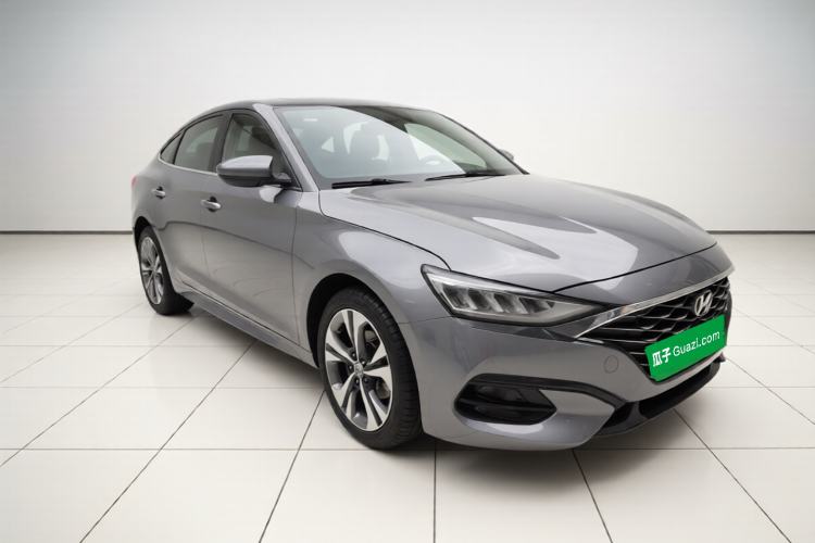 Used Hyundai Lafesta 2019 280TGDi Sport Edition China VI Front Right 45 Deg