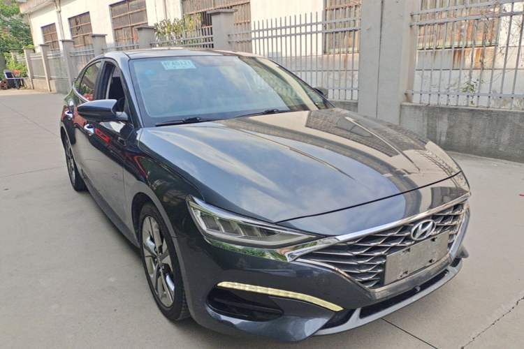 Used Hyundai Lafesta 2019 280TGDi Sport Edition China V Standard Front Right 45 Deg