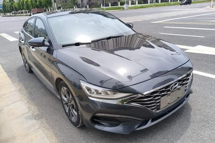 Used Hyundai Lafesta 2019 280TGDi Sport Edition China VI Front Right 45 Deg