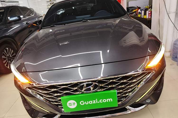 Used Hyundai Lafesta 2019 280TGDi Prestige Edition China VI Standard Front