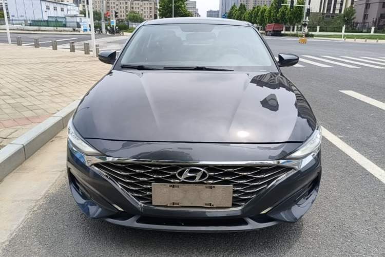 Used Hyundai Lafesta 2019 280TGDi Sport Edition China VI Front