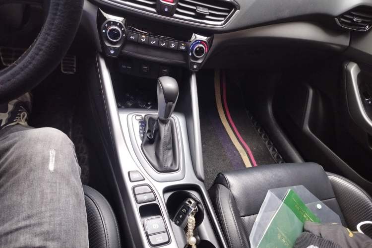 Used Hyundai Lafesta 2019 280TGDi Sport Edition China VI Gear Lever