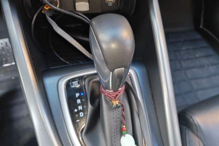 Used Hyundai Lafesta 2019 280TGDi Smart Speed Version China VI Standard Gear Lever