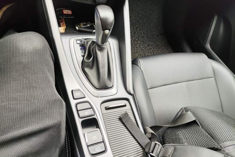 Used Hyundai Lafesta 2019 240TGDi Sport Edition China VI Gear Lever