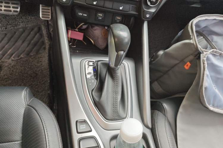 Used Hyundai Lafesta 2019 280TGDi Smart Speed Version China V Standard Gear Lever