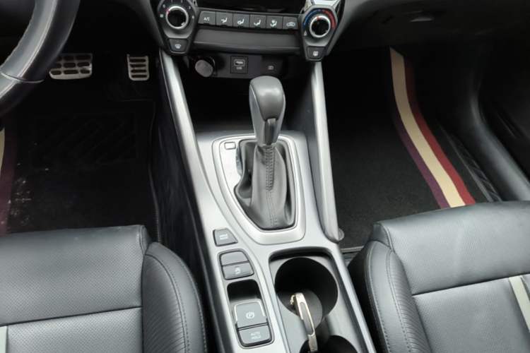 Used Hyundai Lafesta 2019 280TGDi Sport Edition China VI Gear Lever