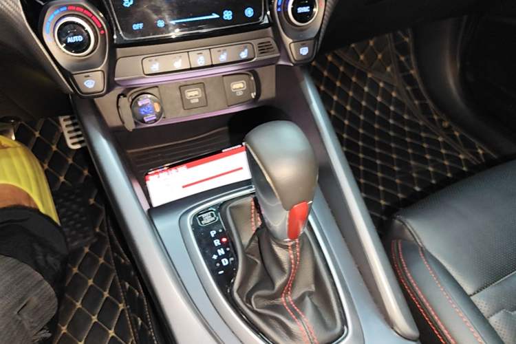 Used Hyundai Lafesta 2019 280TGDi Prestige Edition China VI Standard Gear Lever