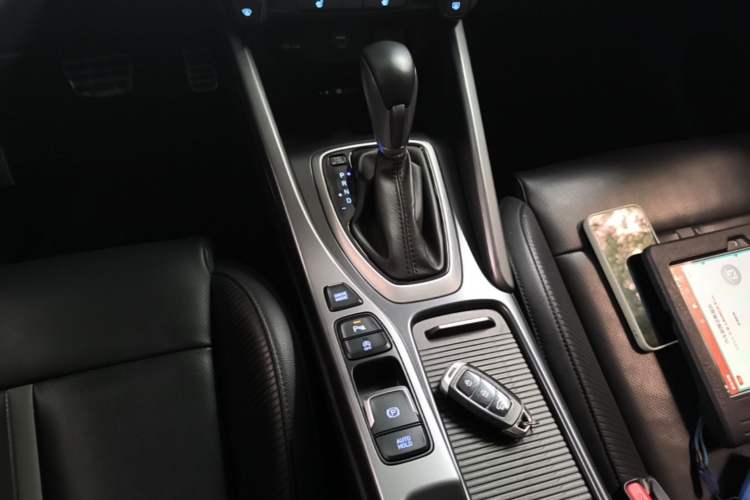 Used Hyundai Lafesta 2019 280TGDi Smart Edition China VI Standard Gear Lever