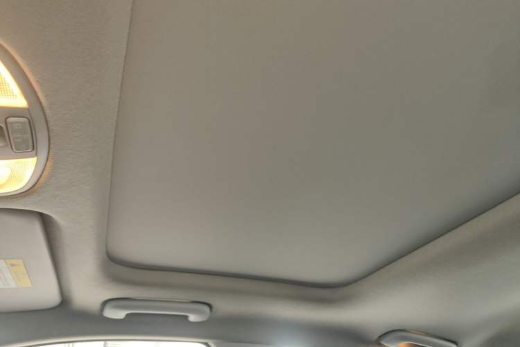 Used Hyundai Lafesta 2019 280TGDi Smart Speed Version China VI Standard Headliner