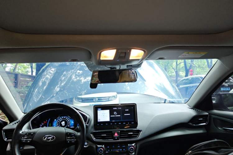 Used Hyundai Lafesta 2019 280TGDi Smart Speed Version China VI Standard Headliner
