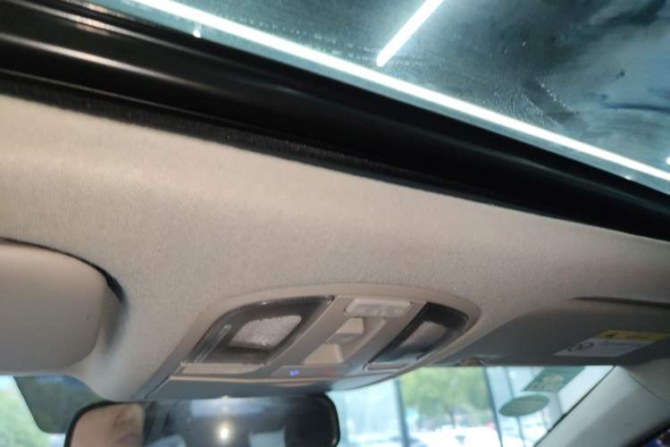 Used Hyundai Lafesta 2019 280TGDi Smart Speed Version China VI Standard Headliner