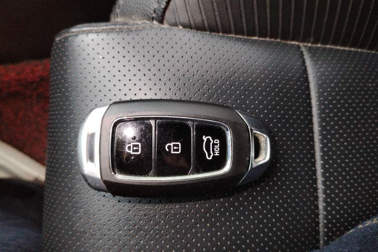 Used Hyundai Lafesta 2019 280TGDi Smart Speed Version China VI Standard Interior 1