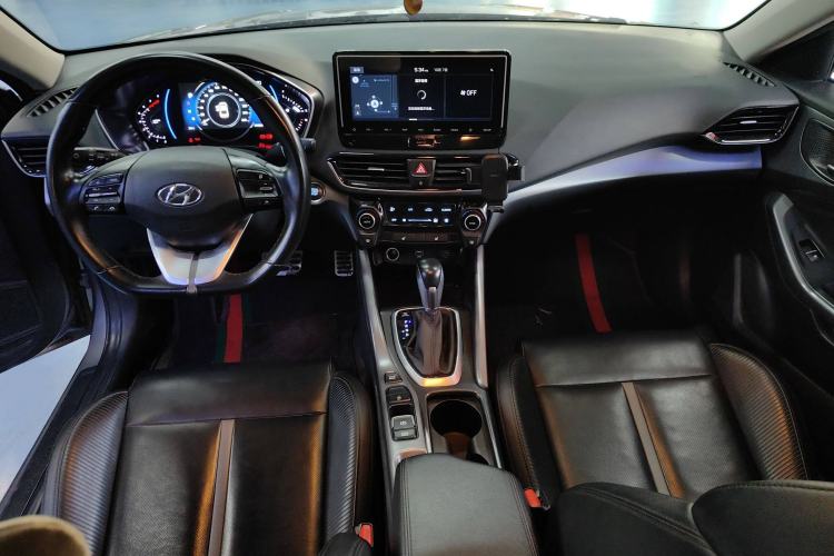 Used Hyundai Lafesta 2019 280TGDi Smart Speed Version China VI Standard Interior 3