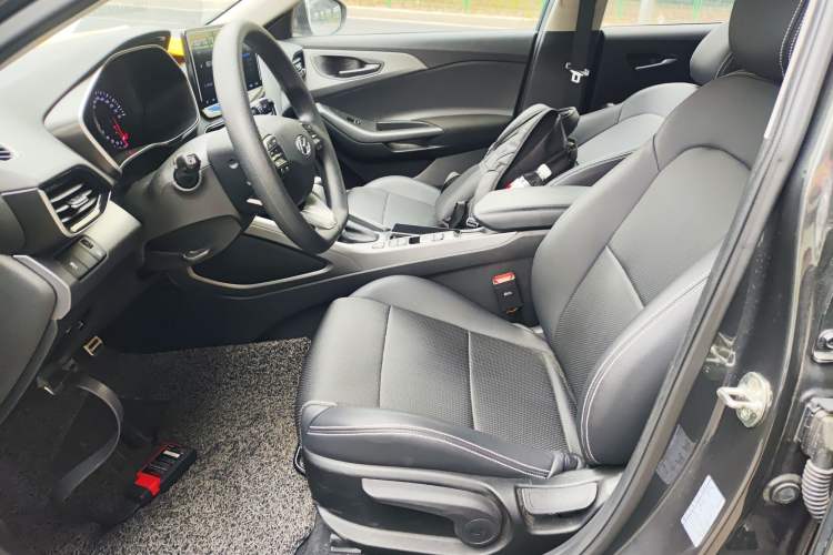 Used Hyundai Lafesta 2019 240TGDi Sport Edition China VI Left Front Seat