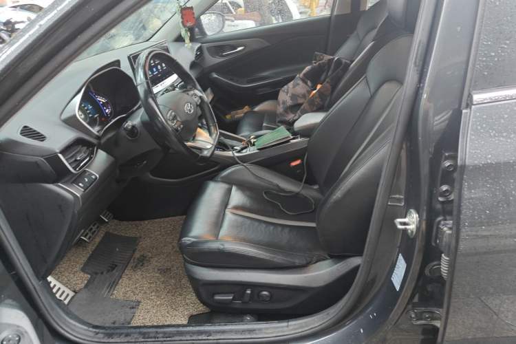 Used Hyundai Lafesta 2019 280TGDi Smart Speed Version China VI Standard Left Front Seat