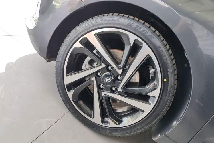 Used Hyundai Lafesta 2019 280TGDi Smart Edition China VI Standard Left Front Wheel Hub