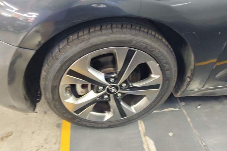 Used Hyundai Lafesta 2019 280TGDi Smart Speed Version China V Standard Left Front Wheel Hub