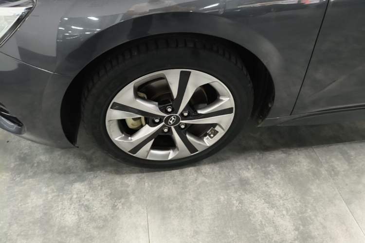 Used Hyundai Lafesta 2019 280TGDi Smart Speed Version China VI Standard Left Front Wheel Hub
