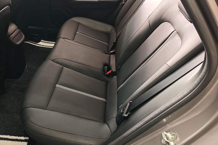 Used Hyundai Lafesta 2019 280TGDi Sport Edition China VI Left Rear Seat