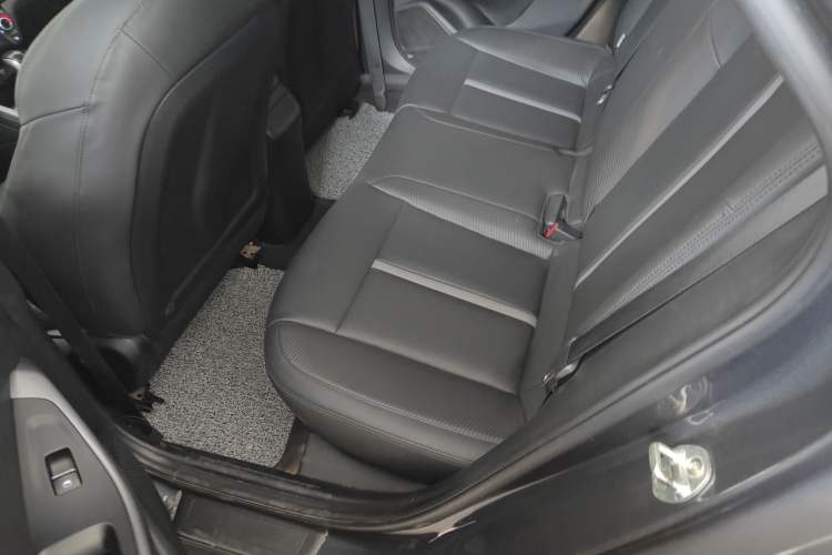 Used Hyundai Lafesta 2019 280TGDi Sport Edition China VI Left Rear Seat