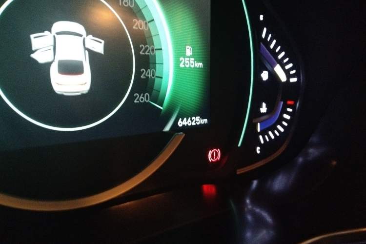 Used Hyundai Lafesta 2019 280TGDi Smart Speed Version China VI Standard Odometer Close Up