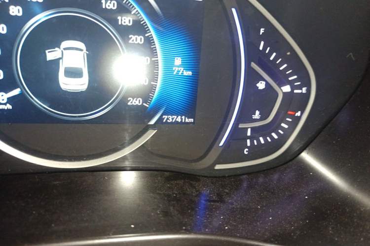 Used Hyundai Lafesta 2019 280TGDi Smart Speed Version China V Standard Odometer Close Up