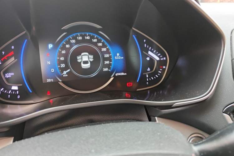 Used Hyundai Lafesta 2019 280TGDi Smart Speed Version China VI Standard Odometer Close Up
