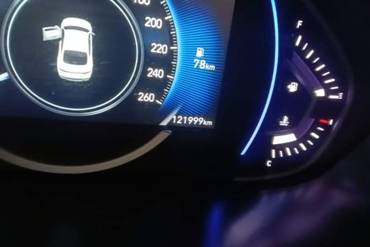 Used Hyundai Lafesta 2019 280TGDi Smart Speed Version China VI Standard Odometer Close Up