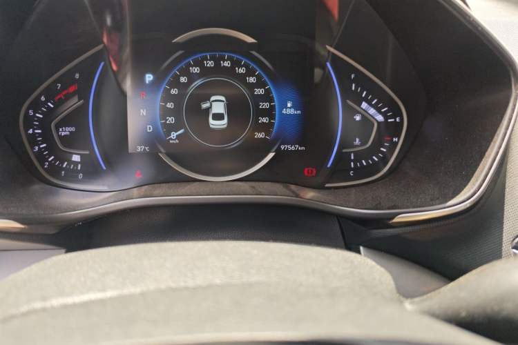 Used Hyundai Lafesta 2019 280TGDi Sport Edition China VI Odometer Close Up