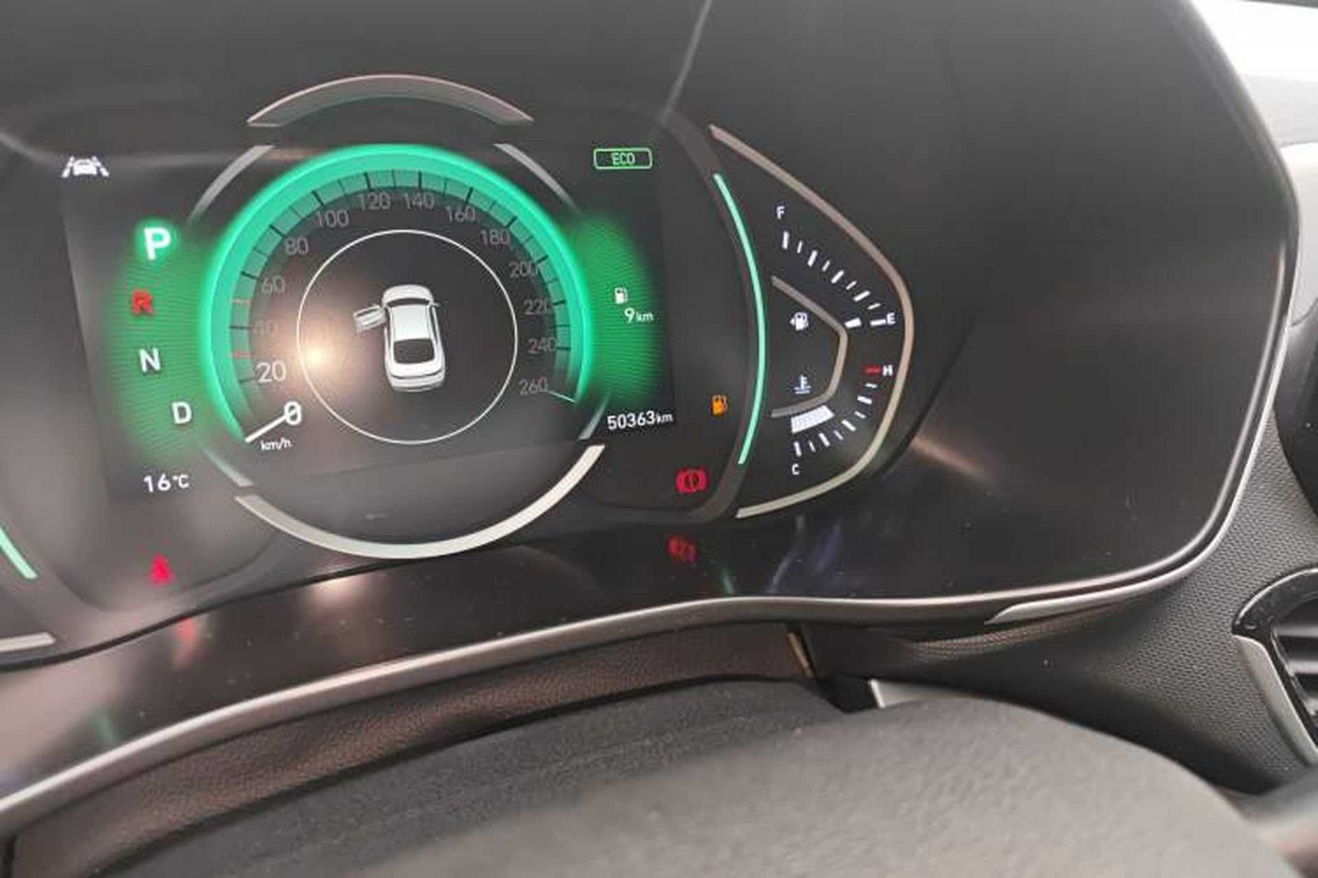 Used Hyundai Lafesta 2019 280TGDi Smart Edition China VI Standard Odometer Close Up