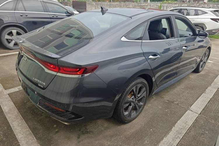 Used Hyundai Lafesta 2019 280TGDi Sport Edition China VI Rear Right 45 Deg