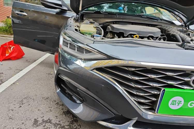 Used Hyundai Lafesta 2019 280TGDi Smart Speed Version China VI Standard Right Front Headlight