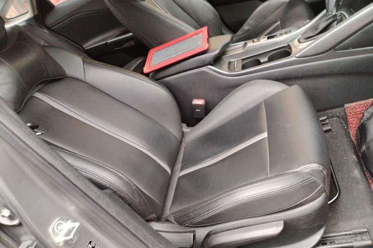 Used Hyundai Lafesta 2019 280TGDi Smart Speed Version China VI Standard Right Front Seat